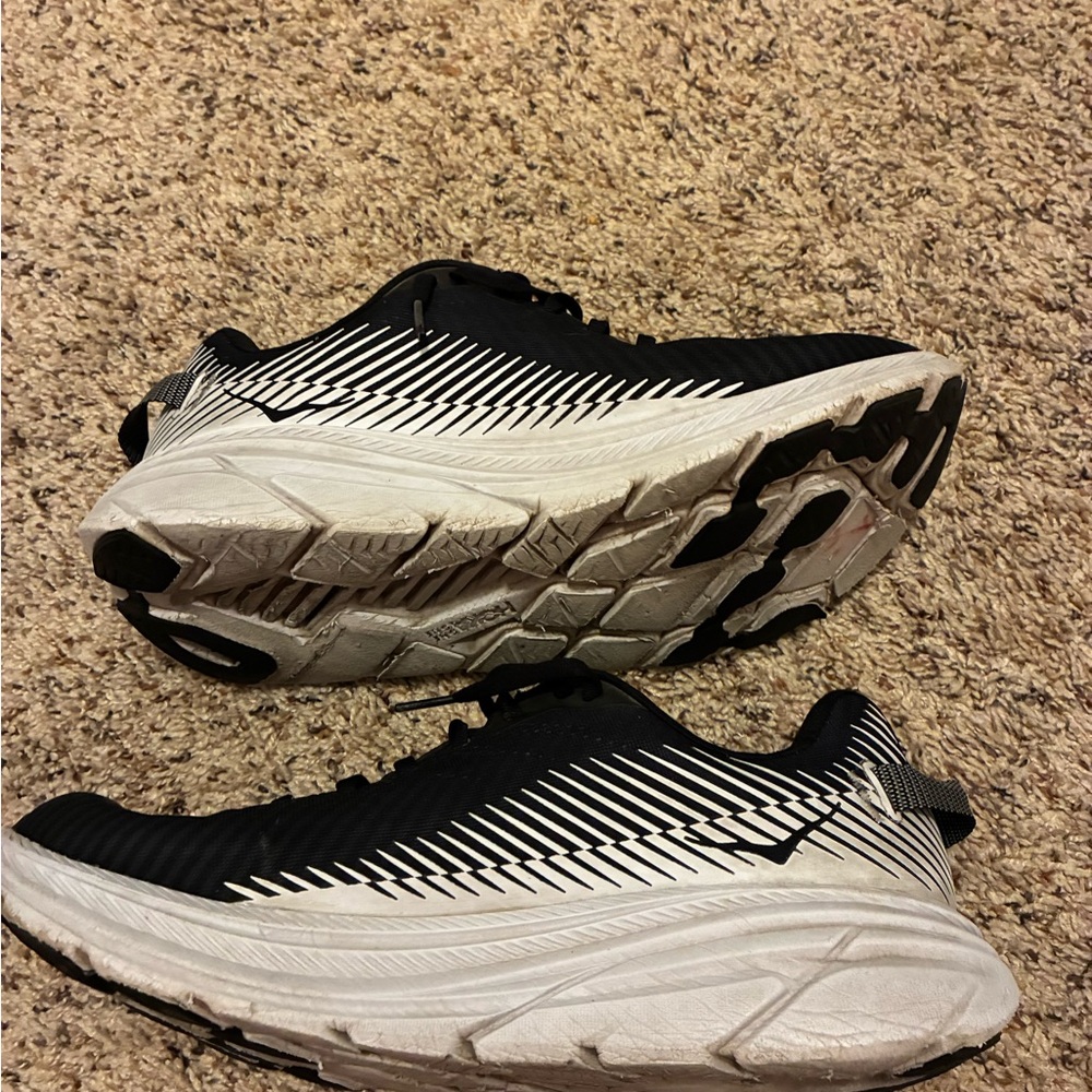 Hoka Men's Black/white One One Rincon Running Shoes size 10 - Picture 6 of 7